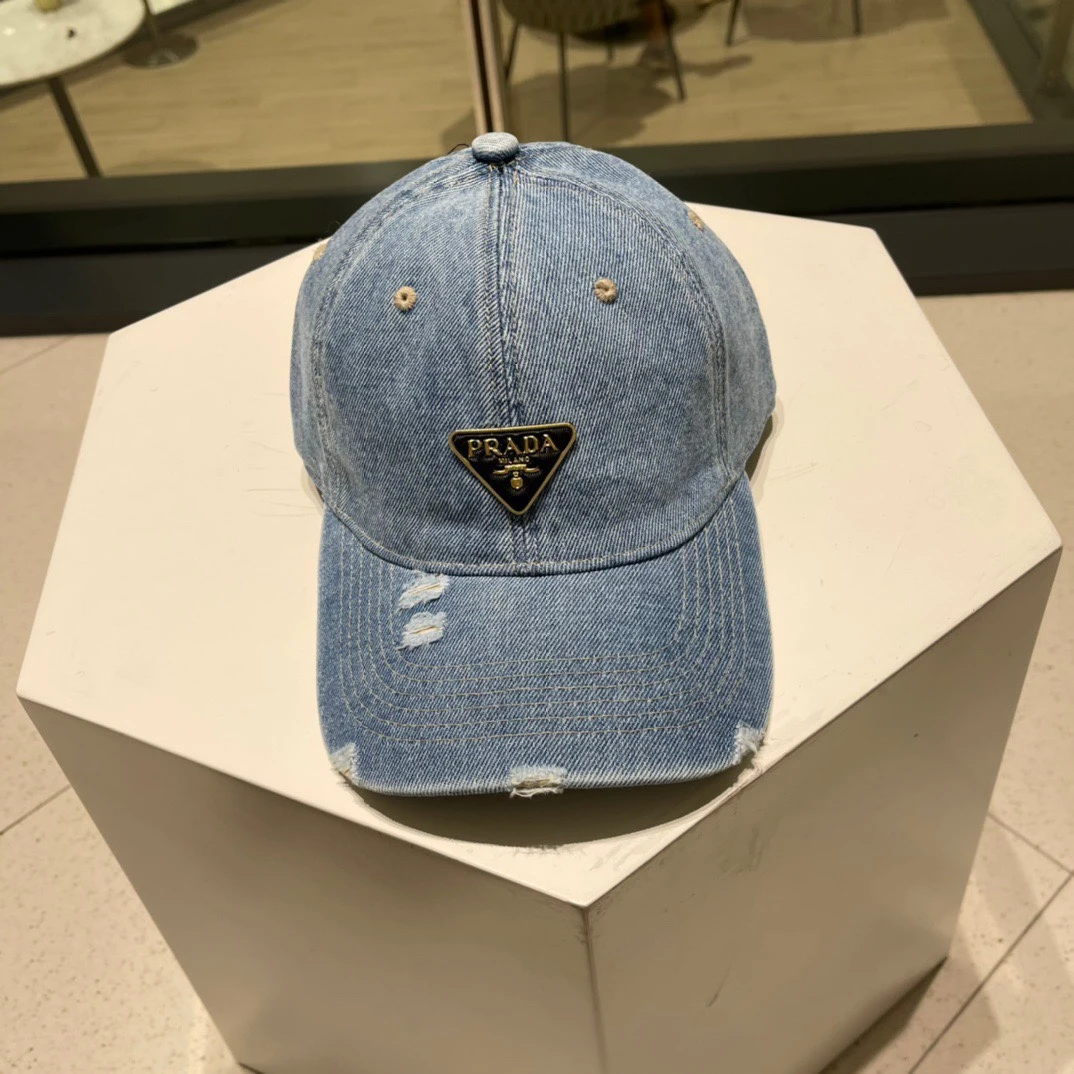 Prada Hat — fedfd8cd