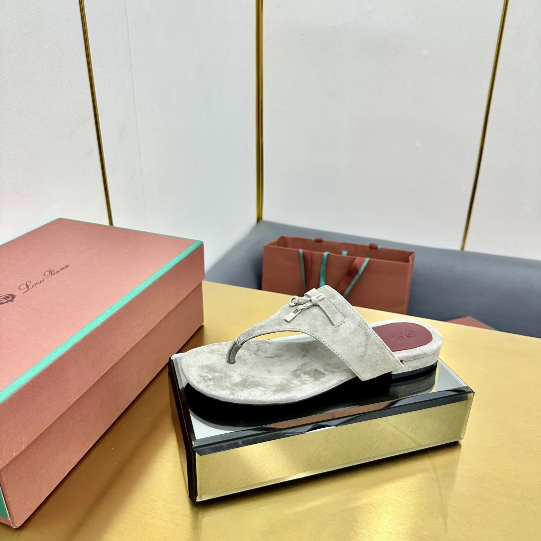Loro Piana Slippers — 3546d325