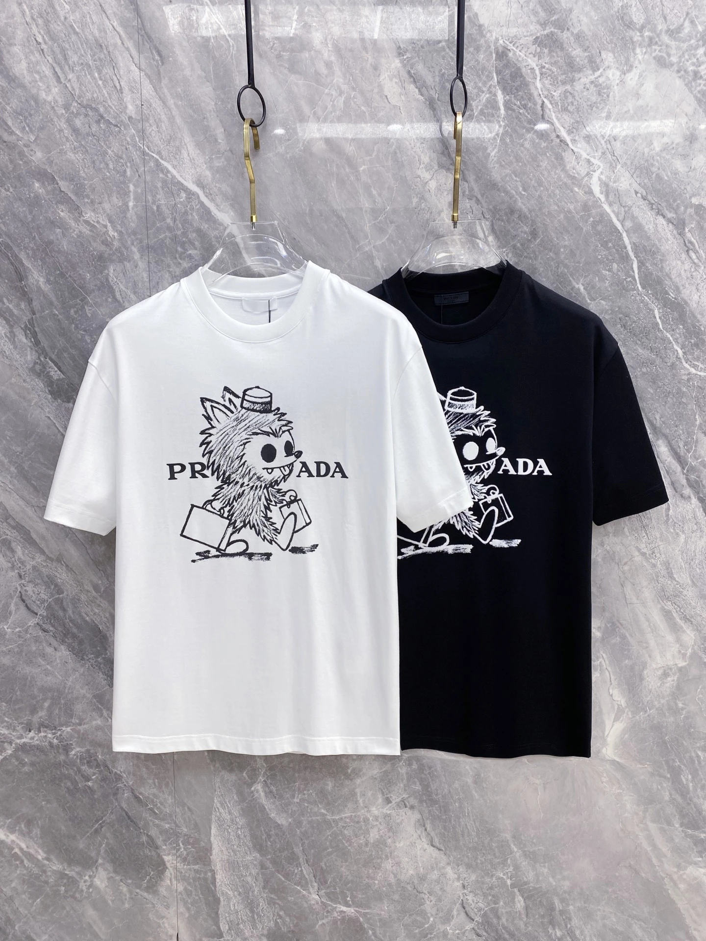 Prada T-Shirt — 2f76326b