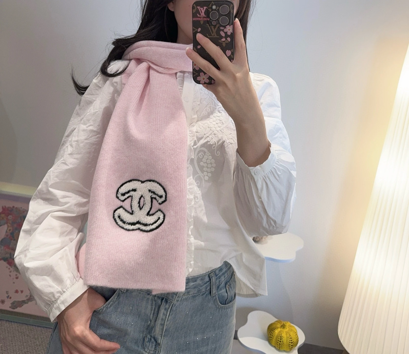 Chanel Scarves — 5896c487