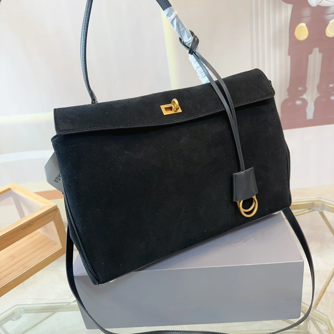 Balenciaga Bag — bd41f27c