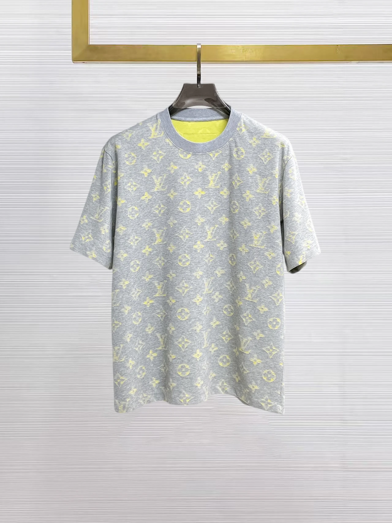 Louis Vuitton T-Shirt — e931fd00