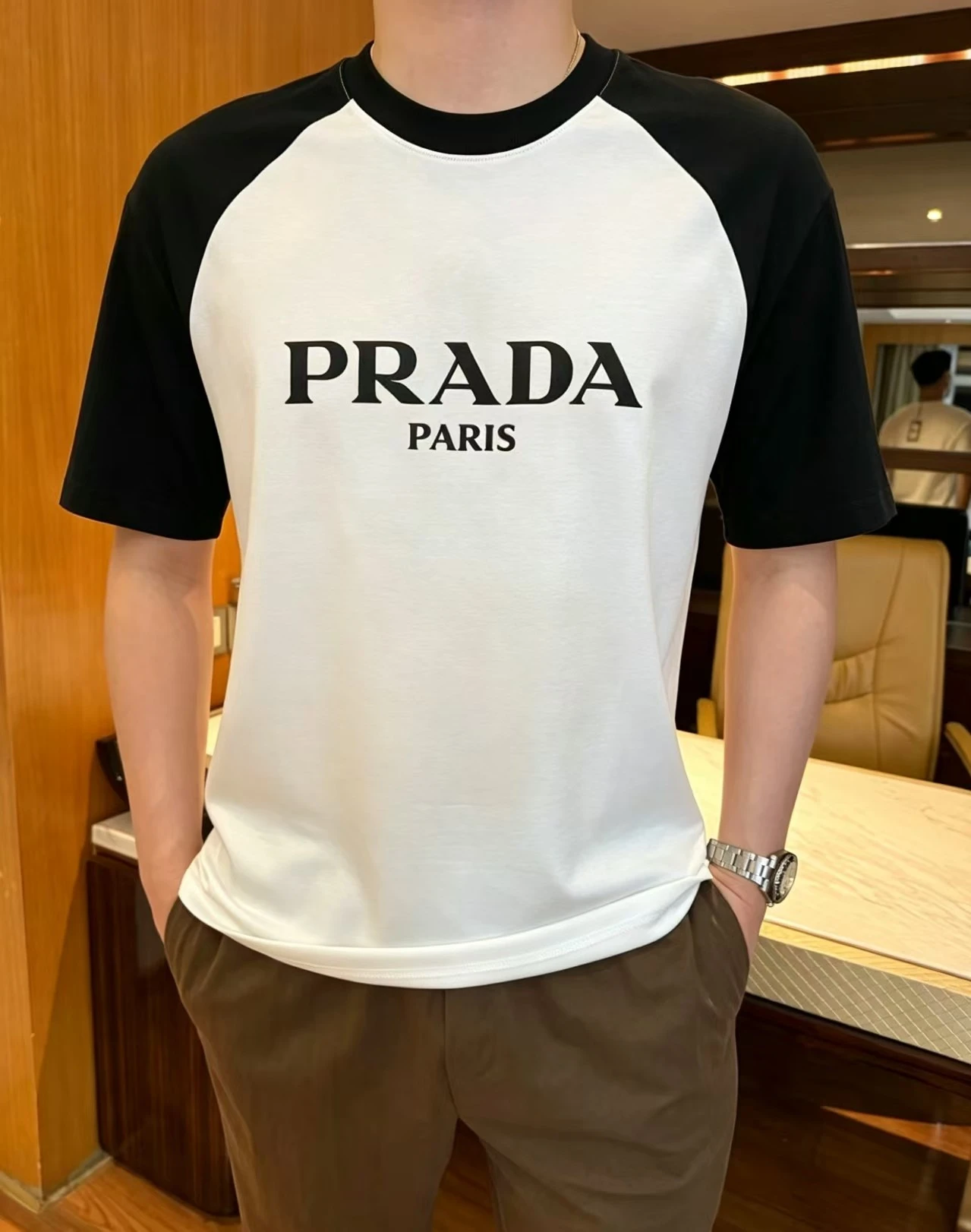 Prada T-Shirt — 9d9b9142