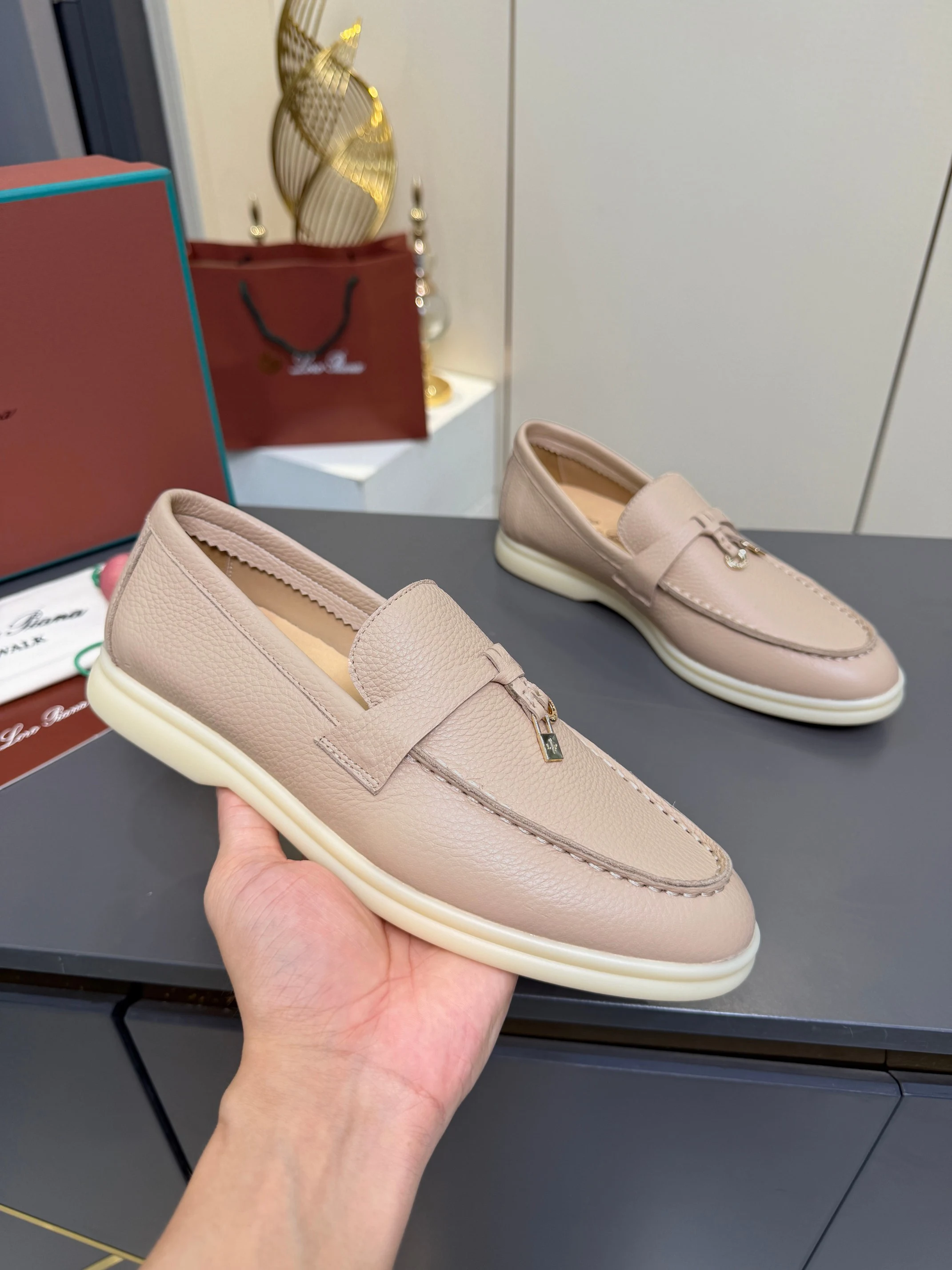 Loro Piana Sneakers — 277193d6