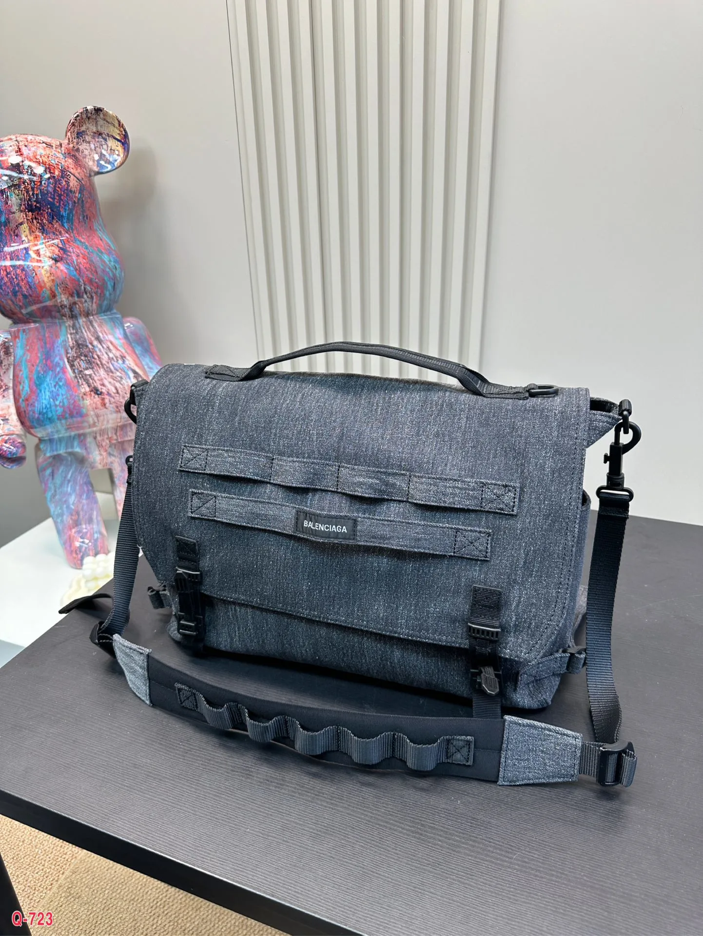 Balenciaga Bag — 319eb61a