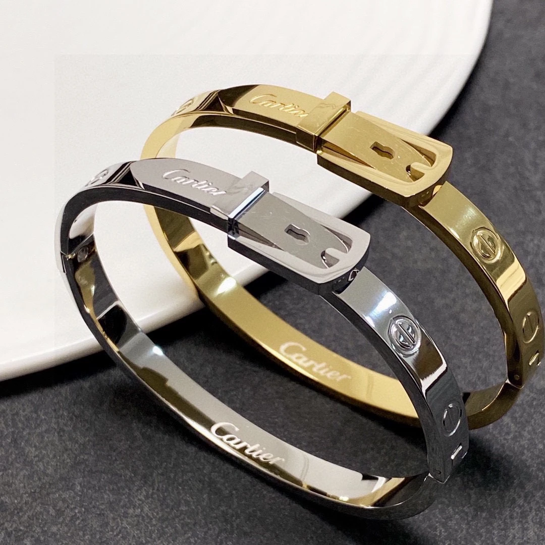 Cartier Jewellery — de56ccd7