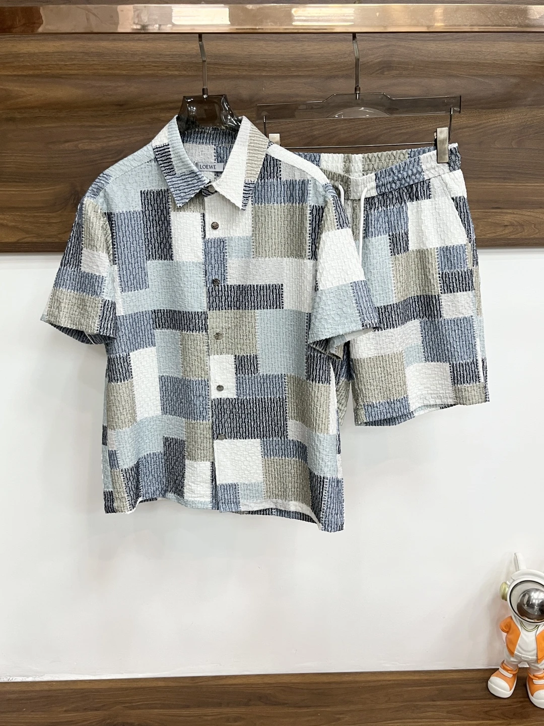 Loewe Matching Sets — b19c3cdc