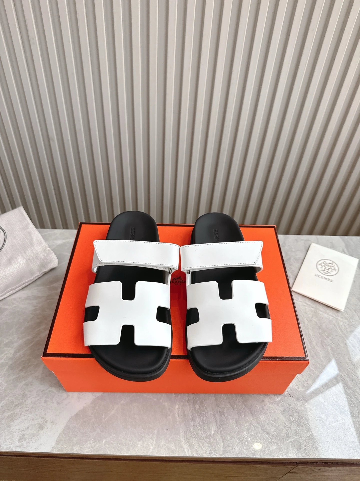 Hermès Slippers — 5341e517