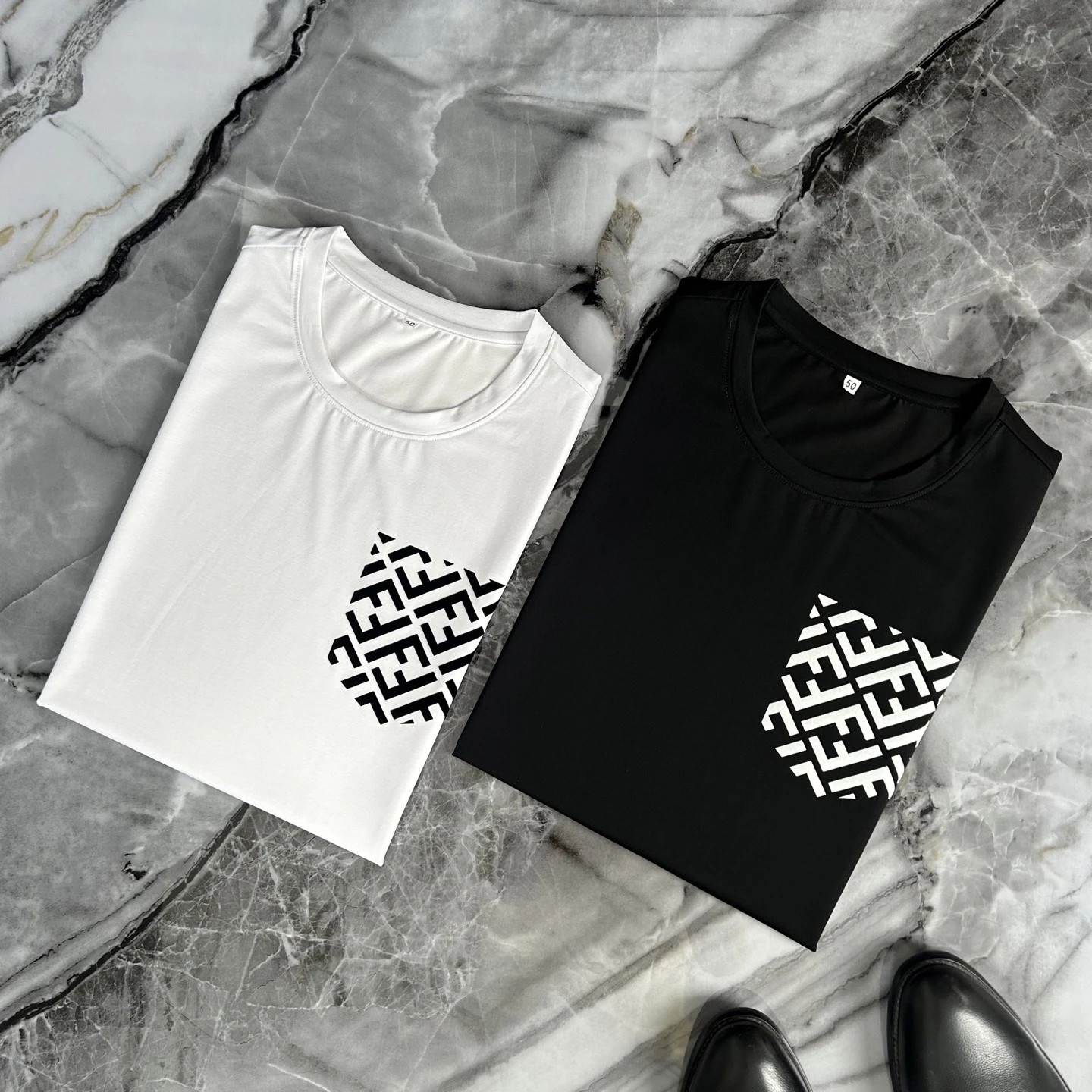 Fendi T-Shirt — 3661671a