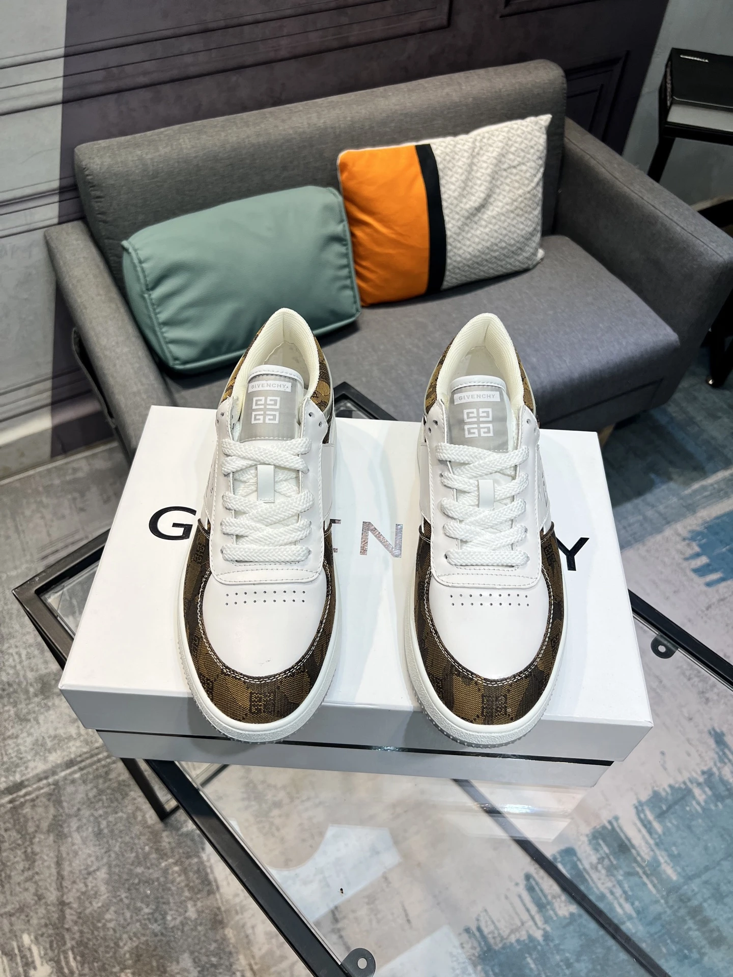 Givenchy Shoes — cb1a6ef5