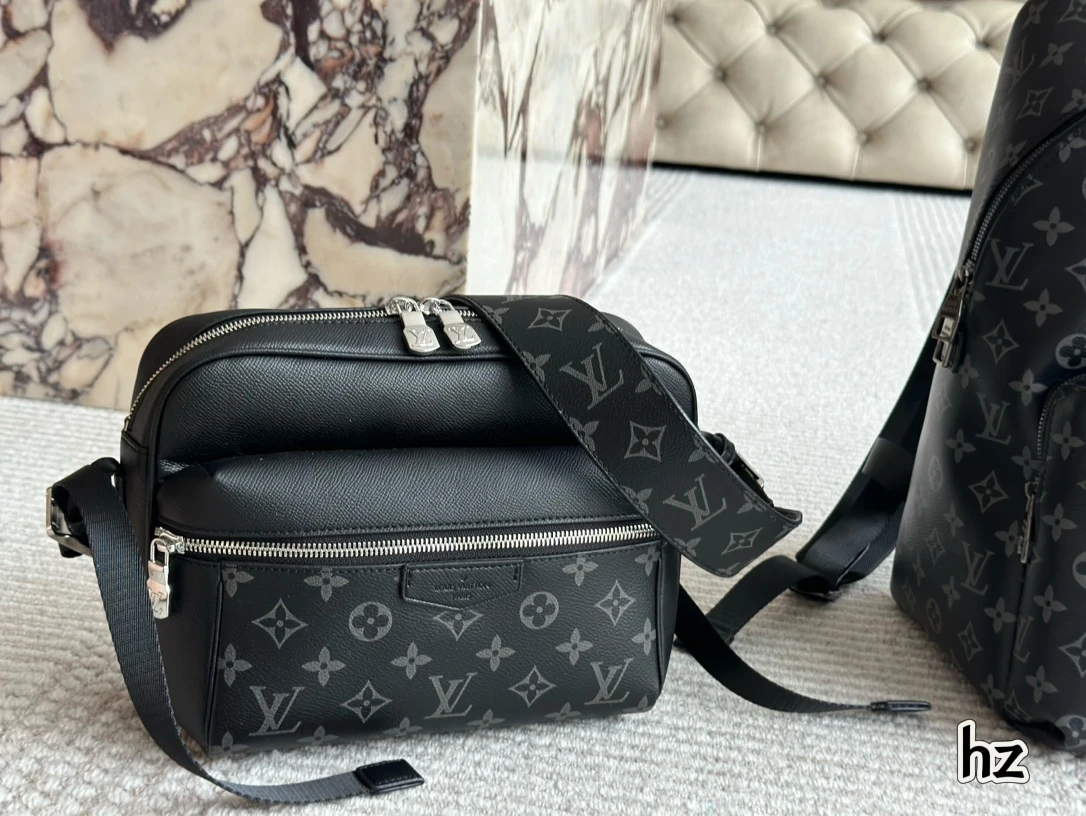 Louis Vuitton Bag — 285427b6