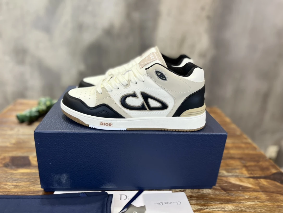 Dior Sneakers — ac82722b