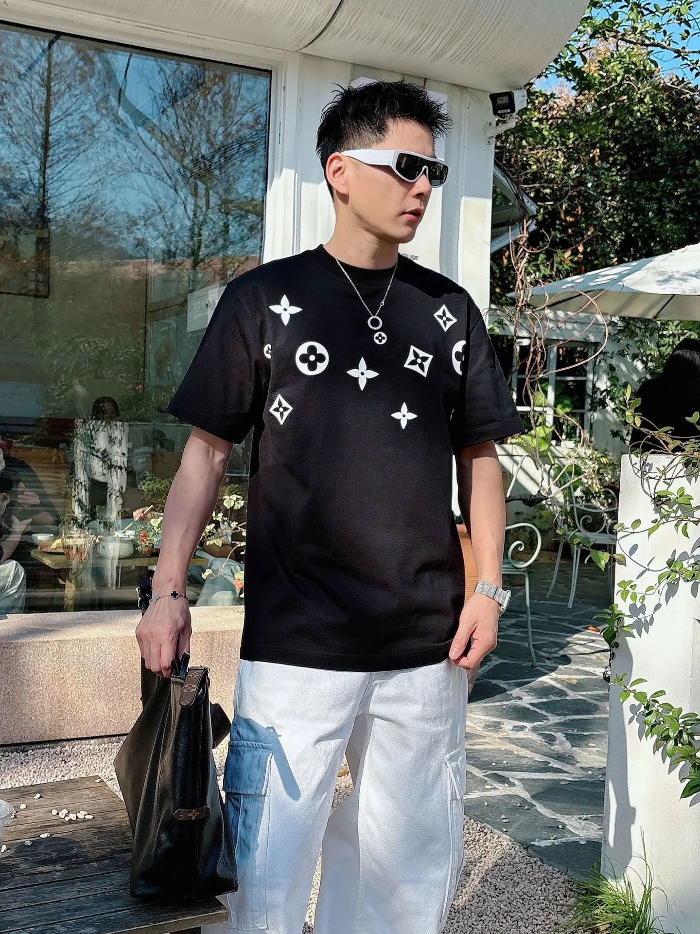 Louis Vuitton T-Shirt — a59ea2a4