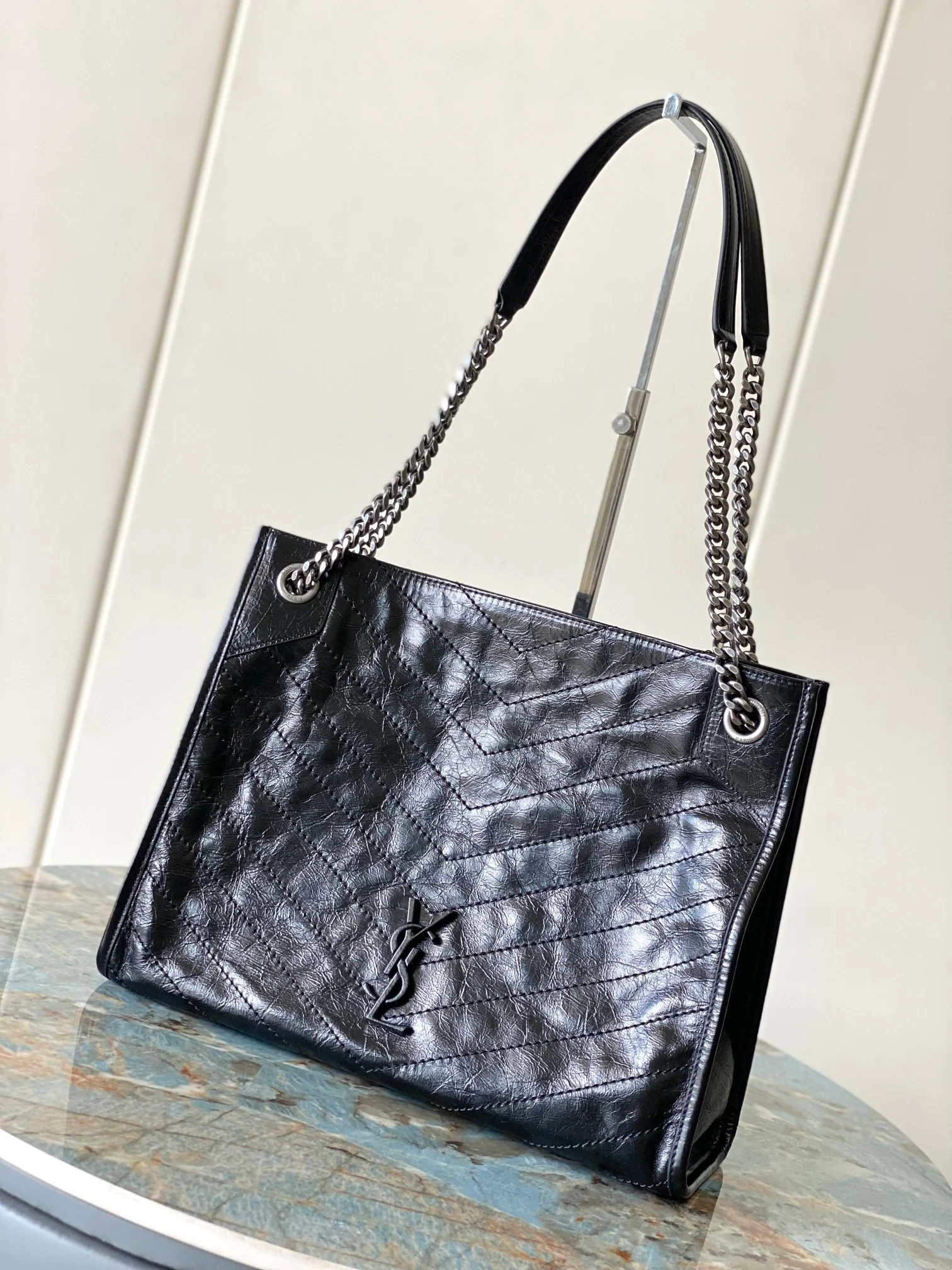 Briefcases — f0b2779b