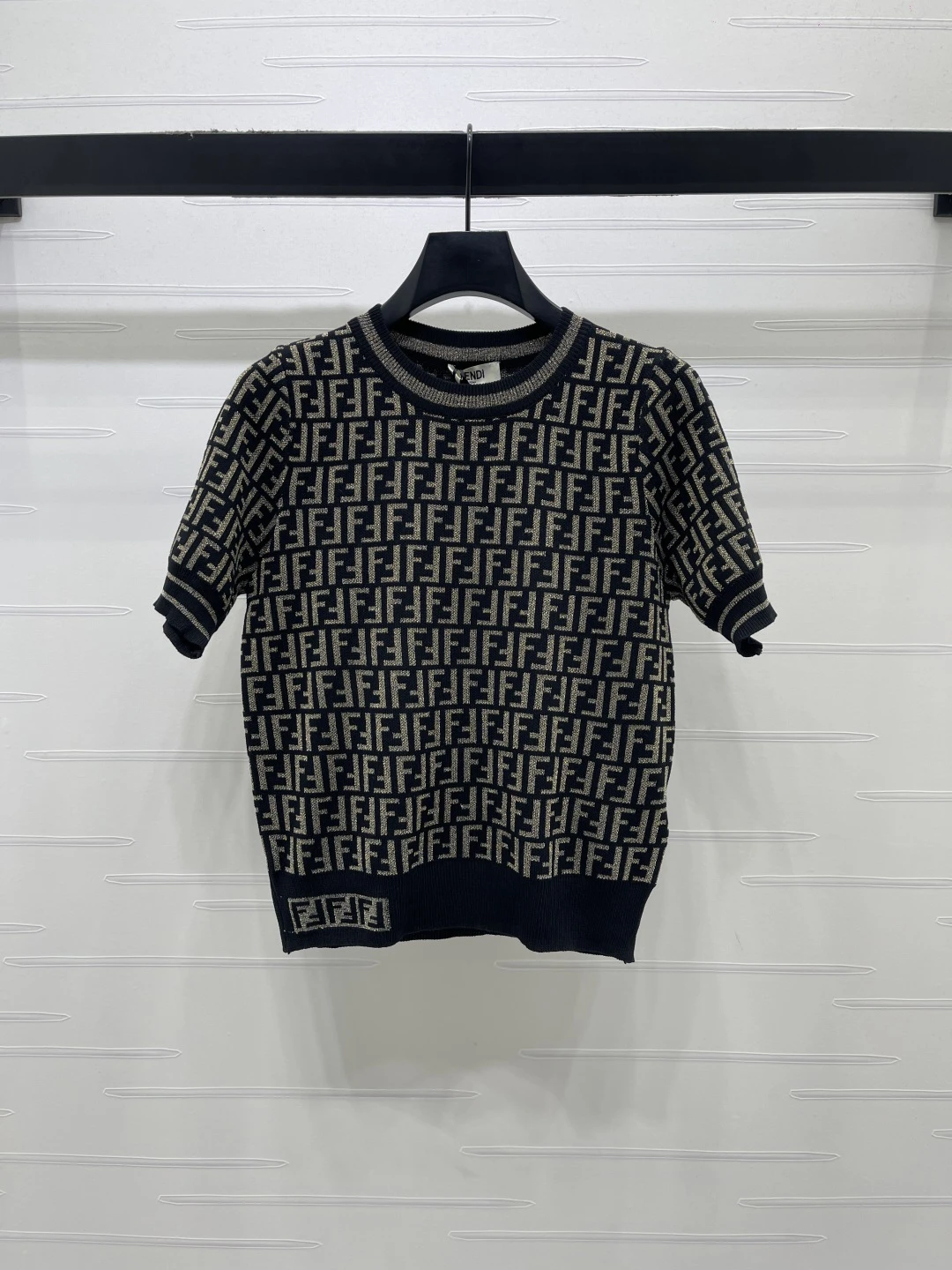Knitwear — 93f738f1