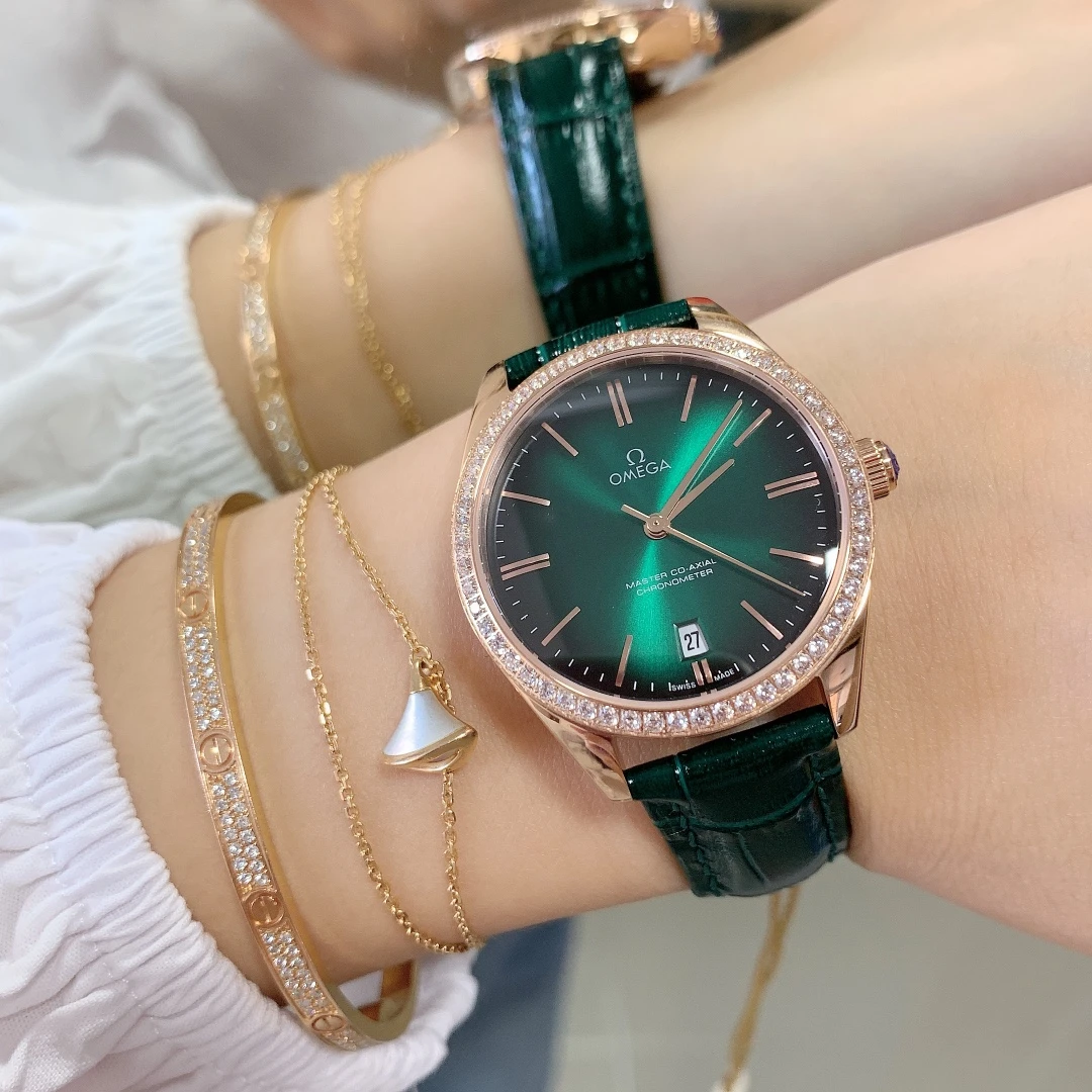 Omega Watch — bec343de