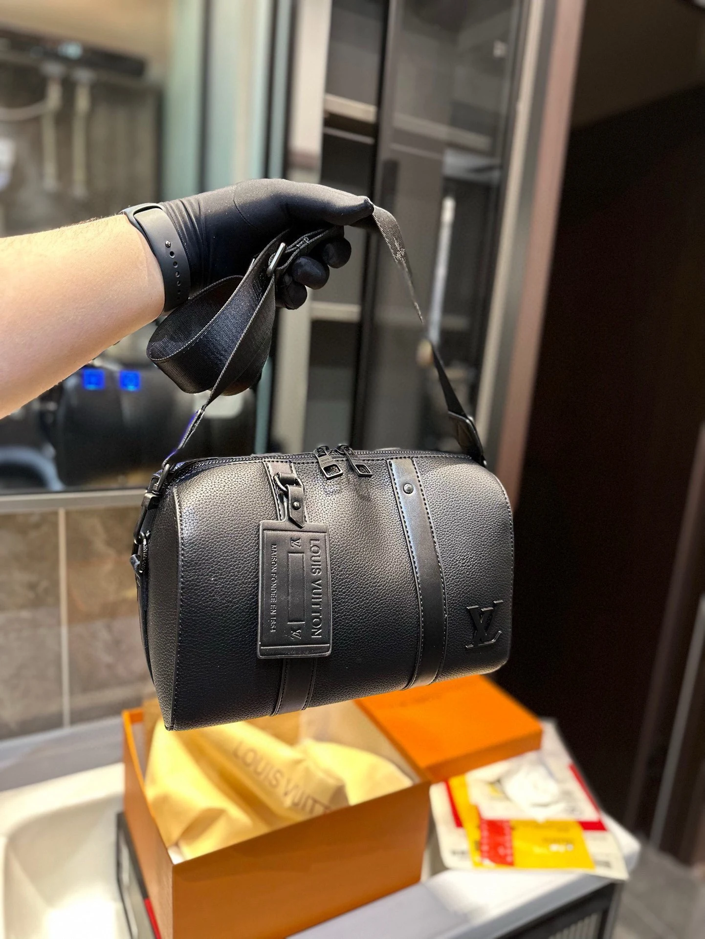 Louis Vuitton Bag — 54a82394