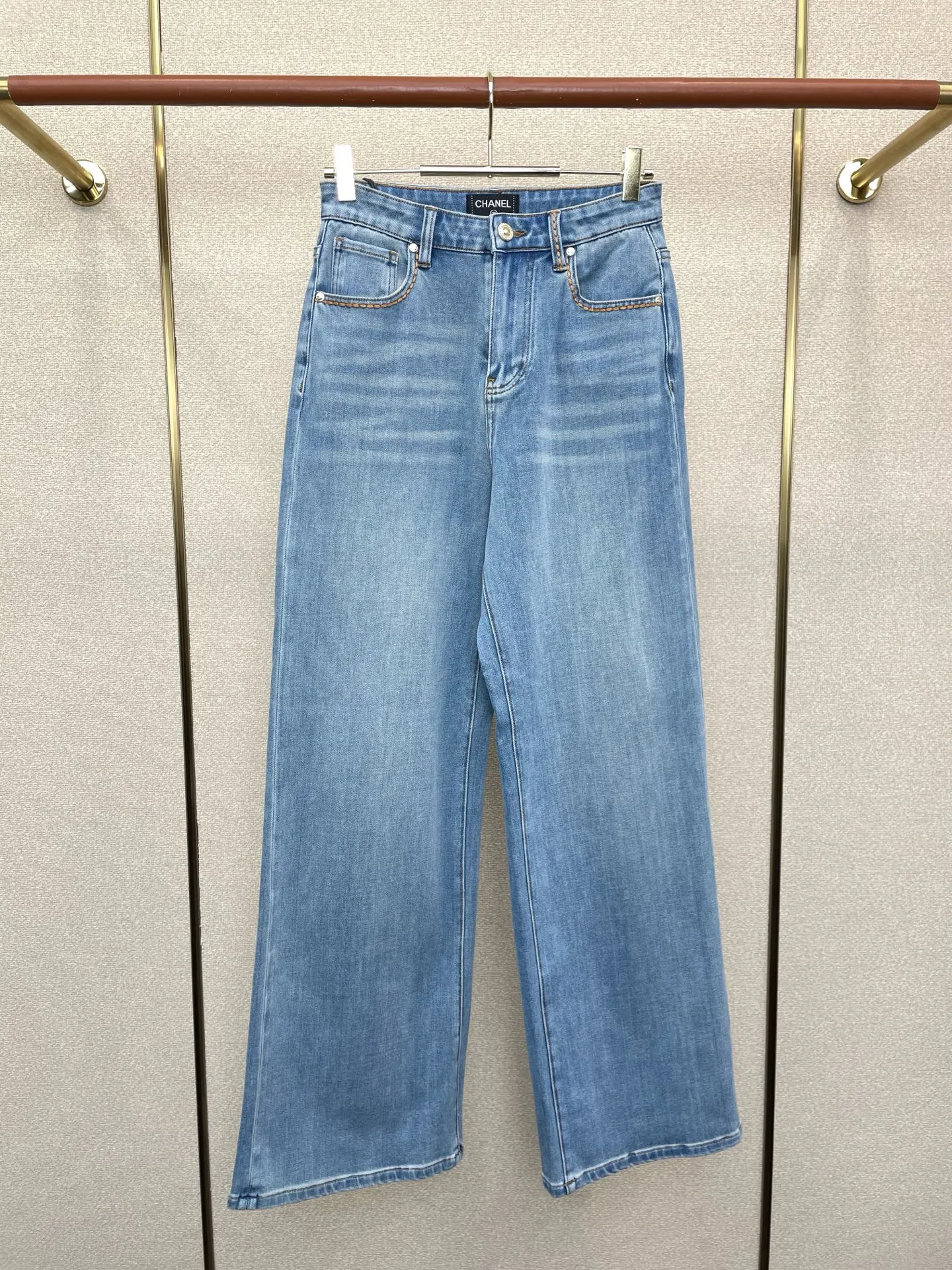 Chanel Jeans — 072258a0