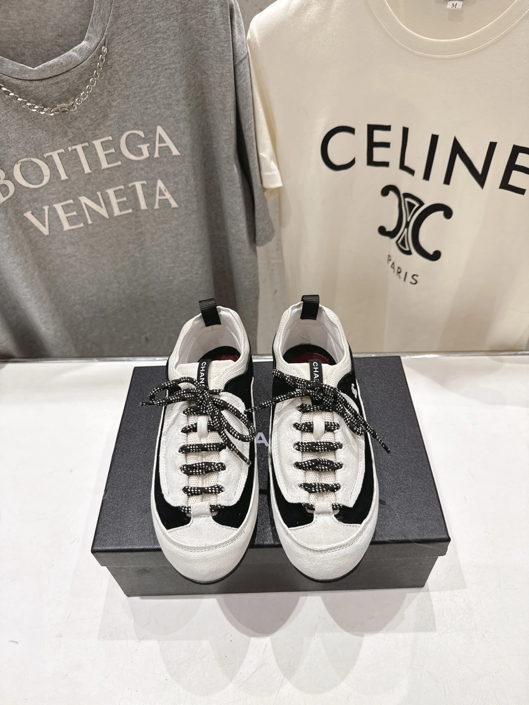 Chanel Sneakers — 76fa559b