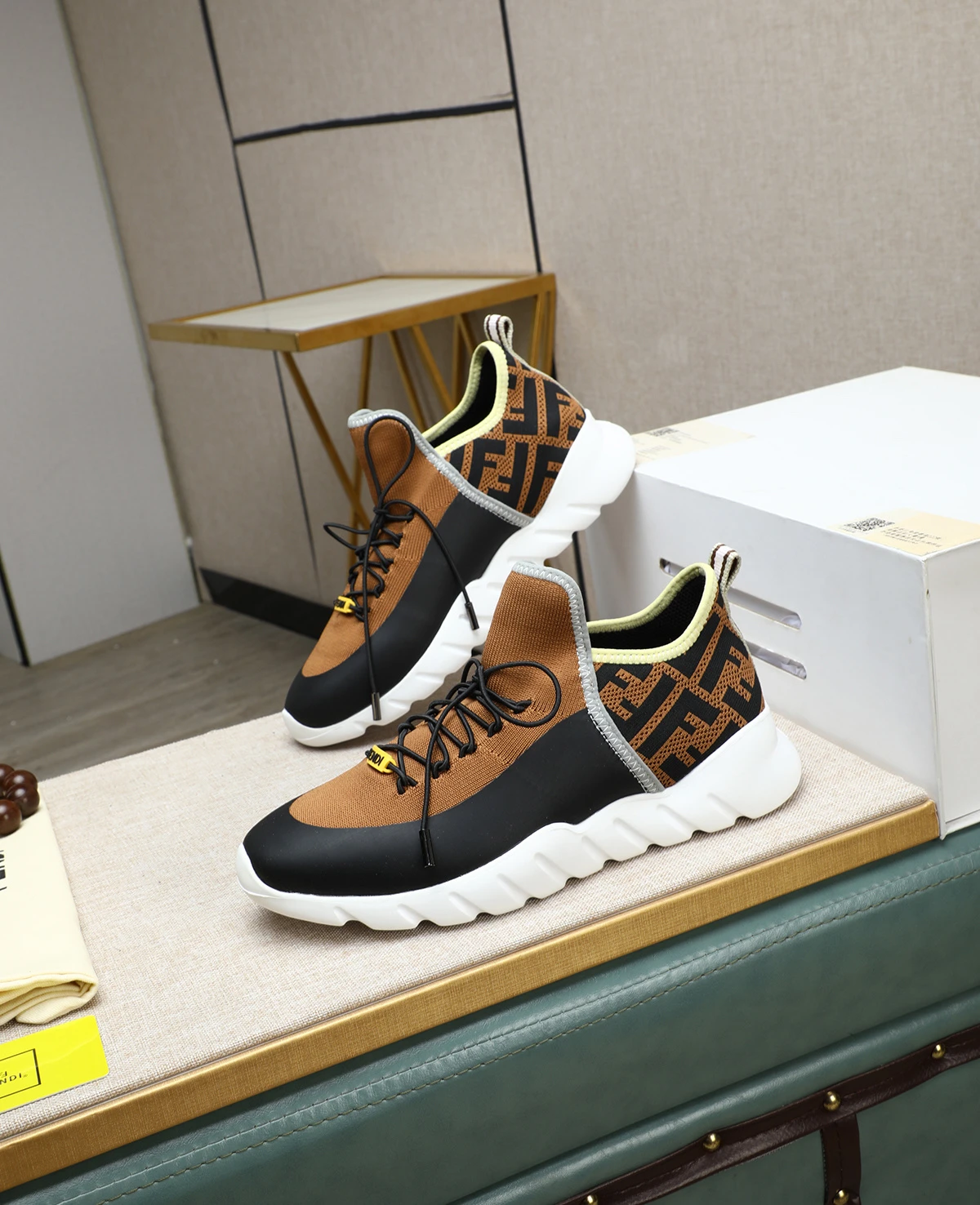 Fendi Sneakers — d2791d41
