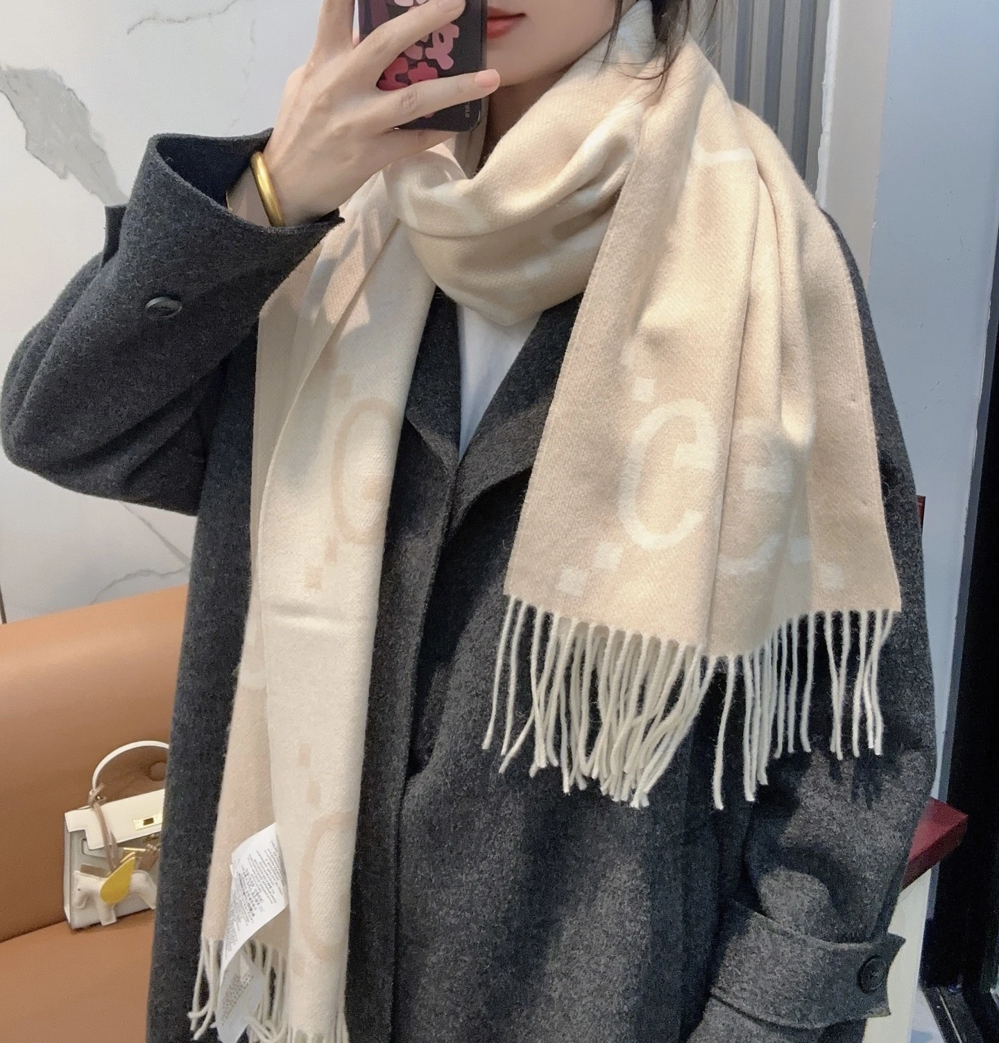 Gucci Scarves — c4ea0a72