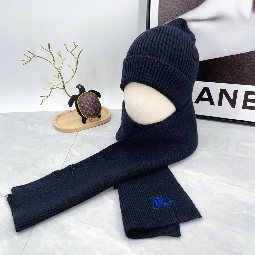 Burberry Hat — 91b8b697