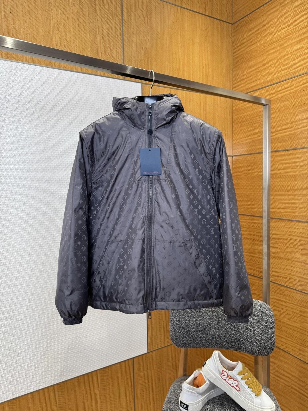 Louis Vuitton Down Jacket — 76f08fab