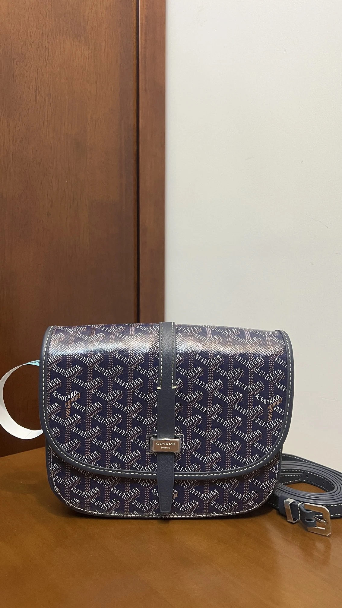 Goyard Crossbody Bags — 08d5e76f
