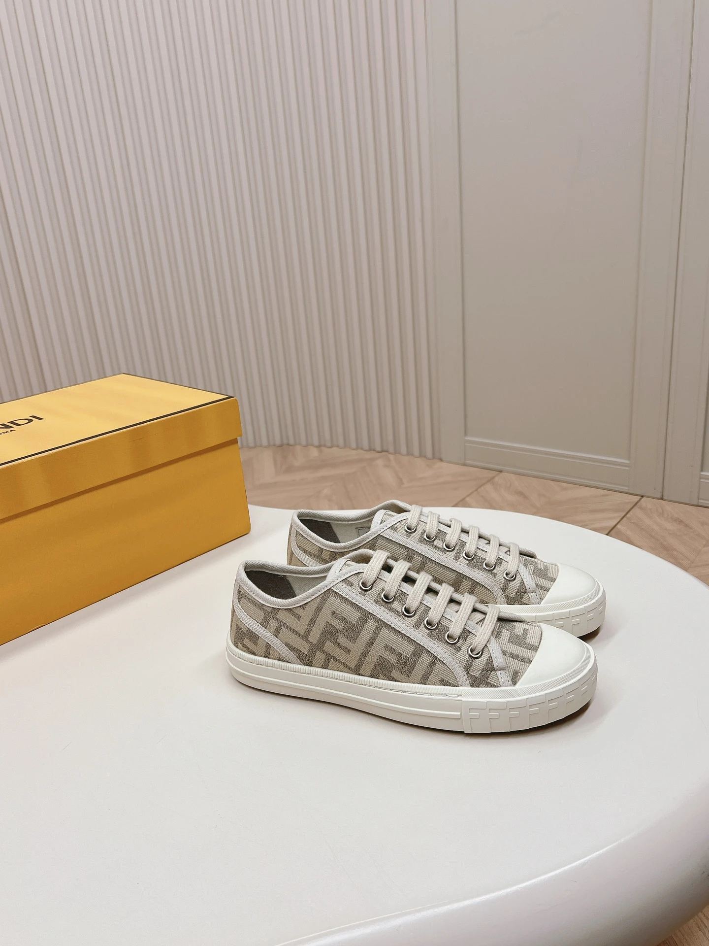 Fendi Sneakers — 72f55e0a