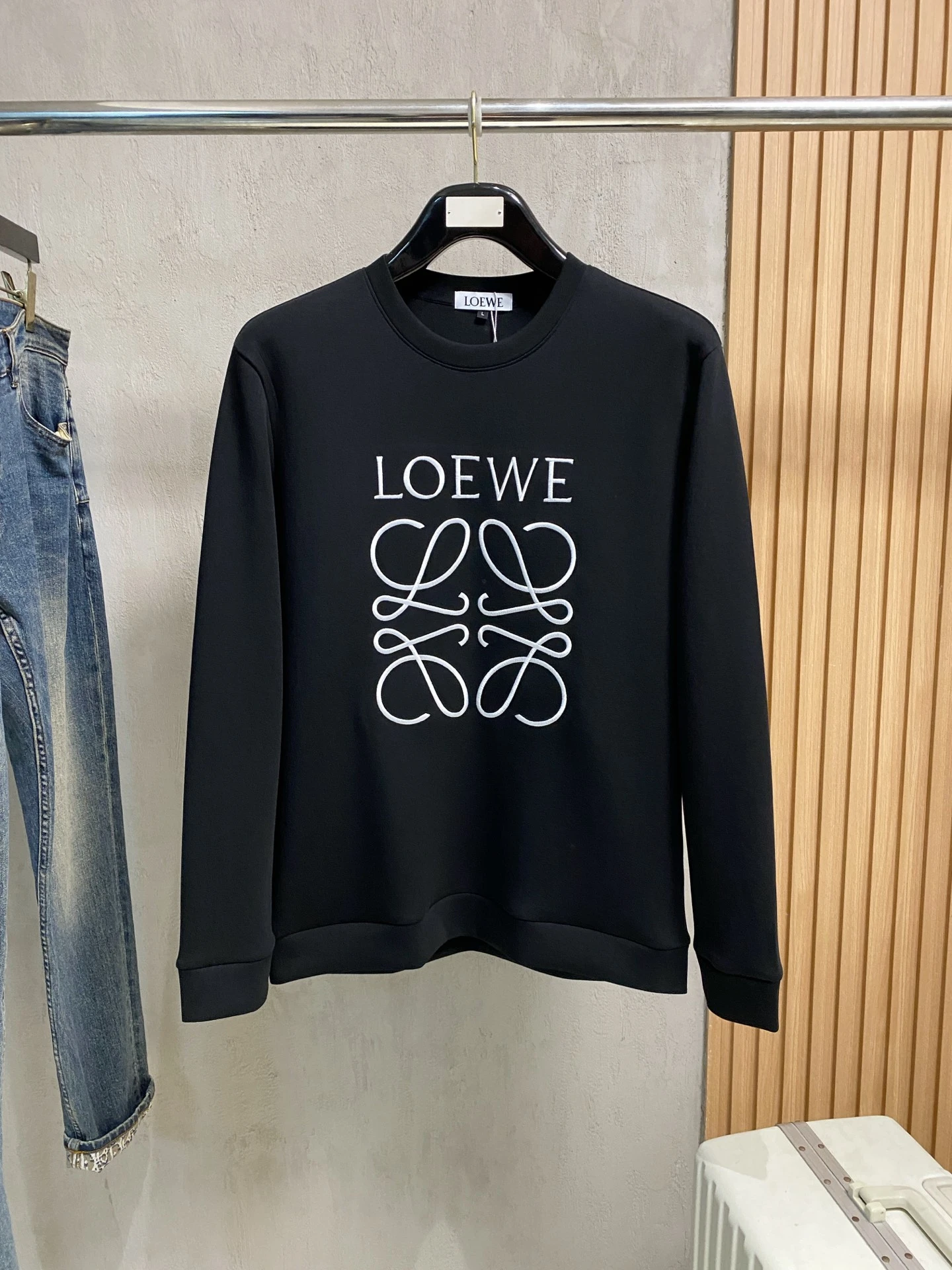 Loewe Sweatshirts — 1dadbd75