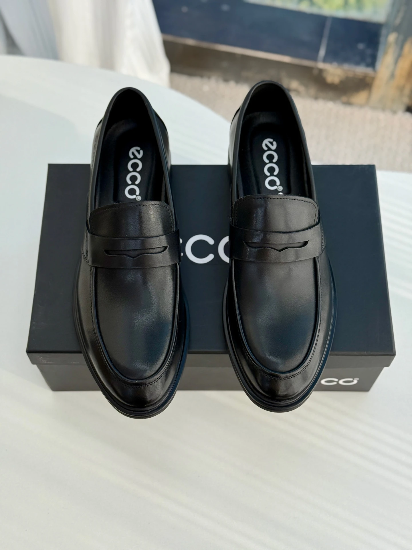 Dress Shoes — d92b60db