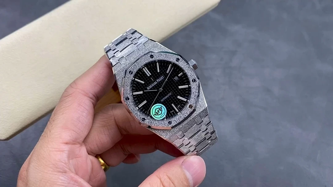 Audemars Piguet Watch — 408a9628