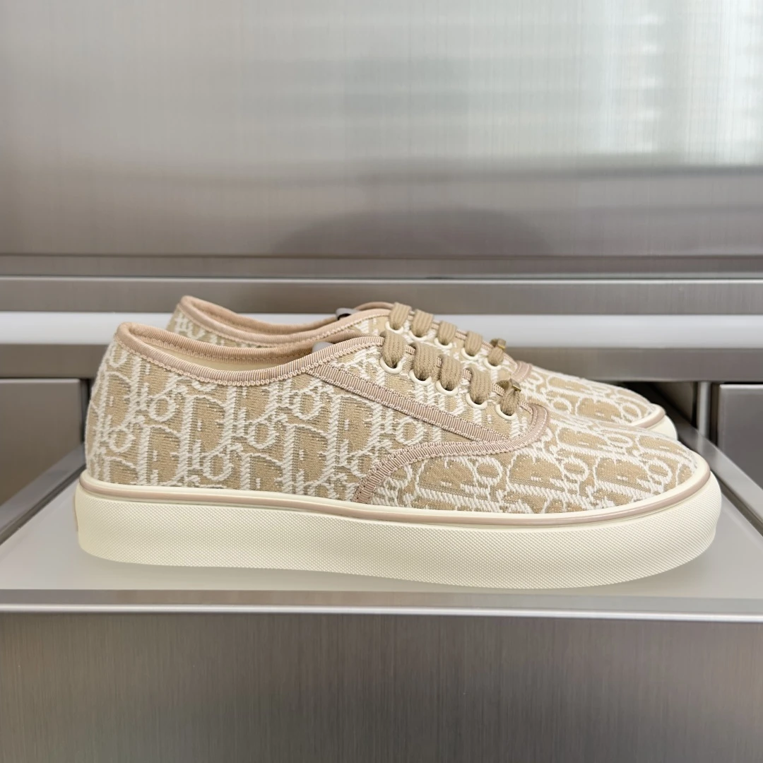 Dior Sneakers — e5c037b5