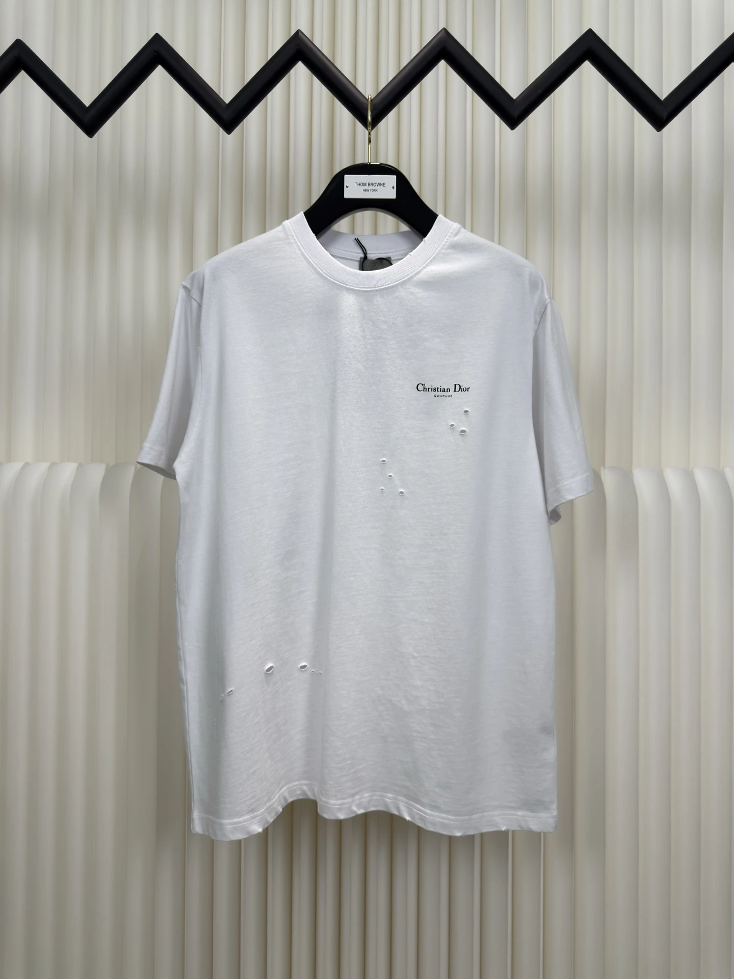 Dior T-Shirt — 64b00f63