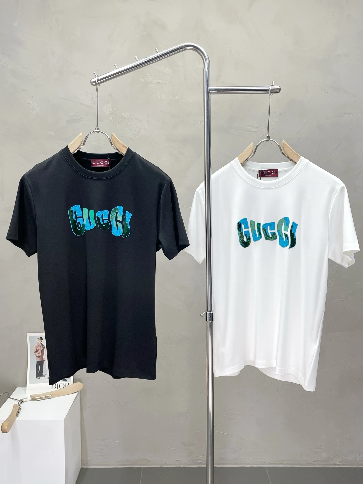 Gucci T-Shirt — 6a9b1fa7