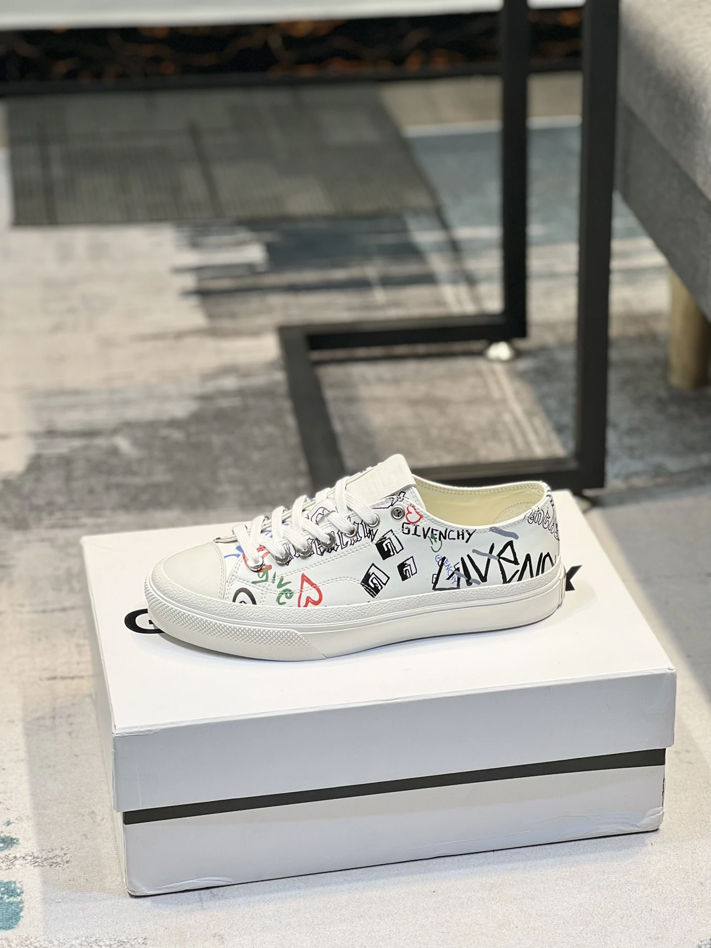 Givenchy Shoes — 86b10913