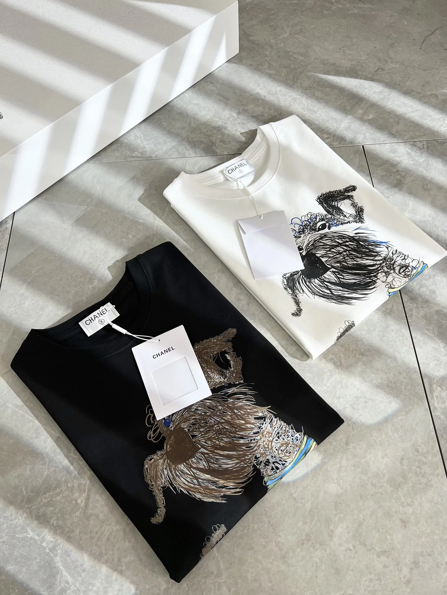Chanel T-Shirt — 239ac17c