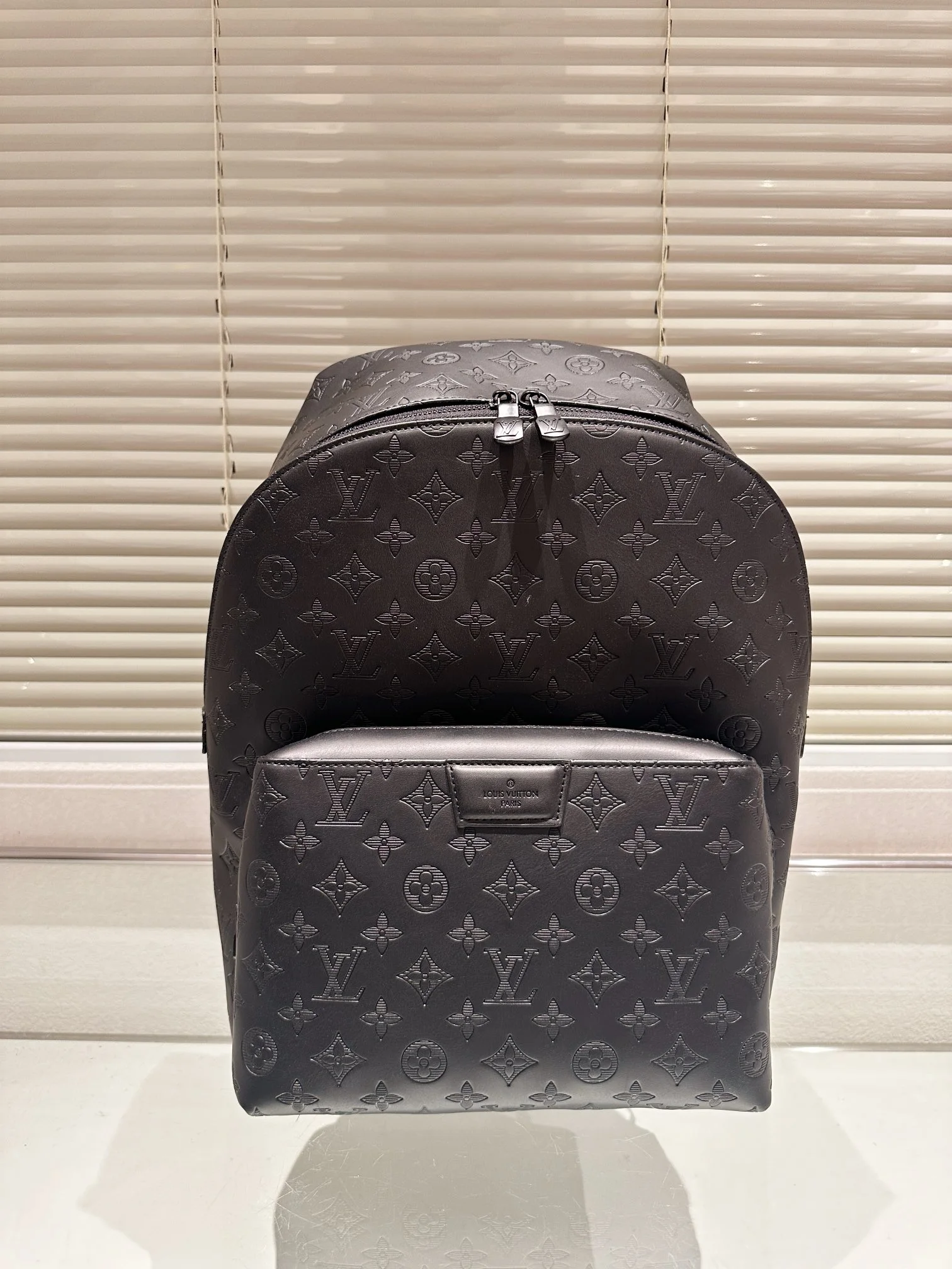 Louis Vuitton Bag — b1d02b46