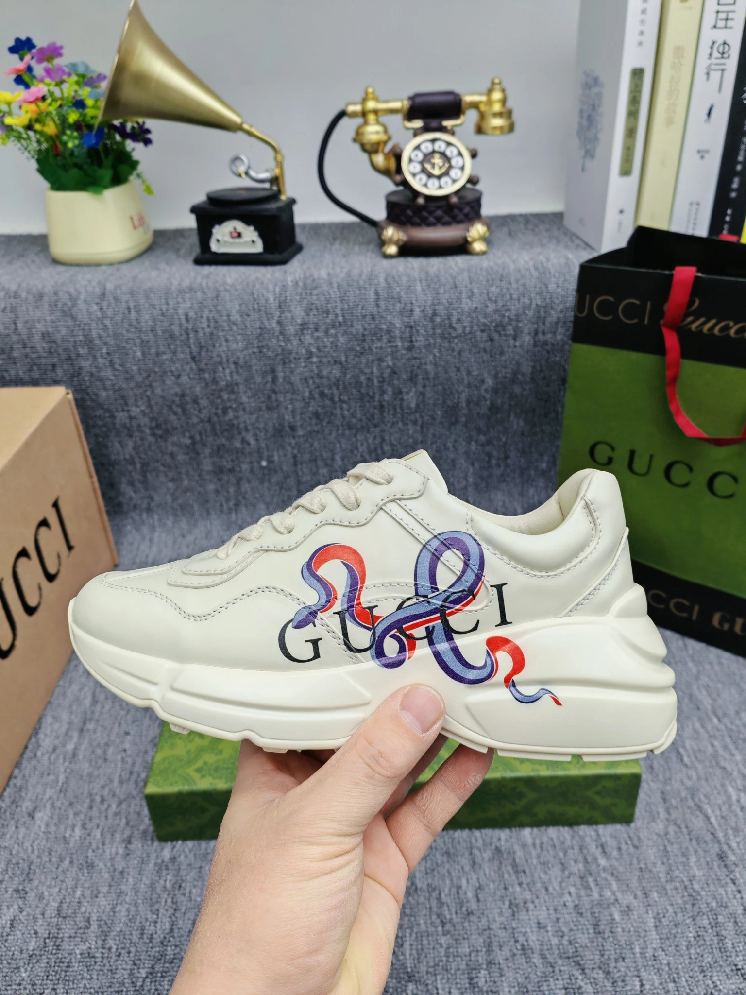 Gucci Shoes — e2c04c9e