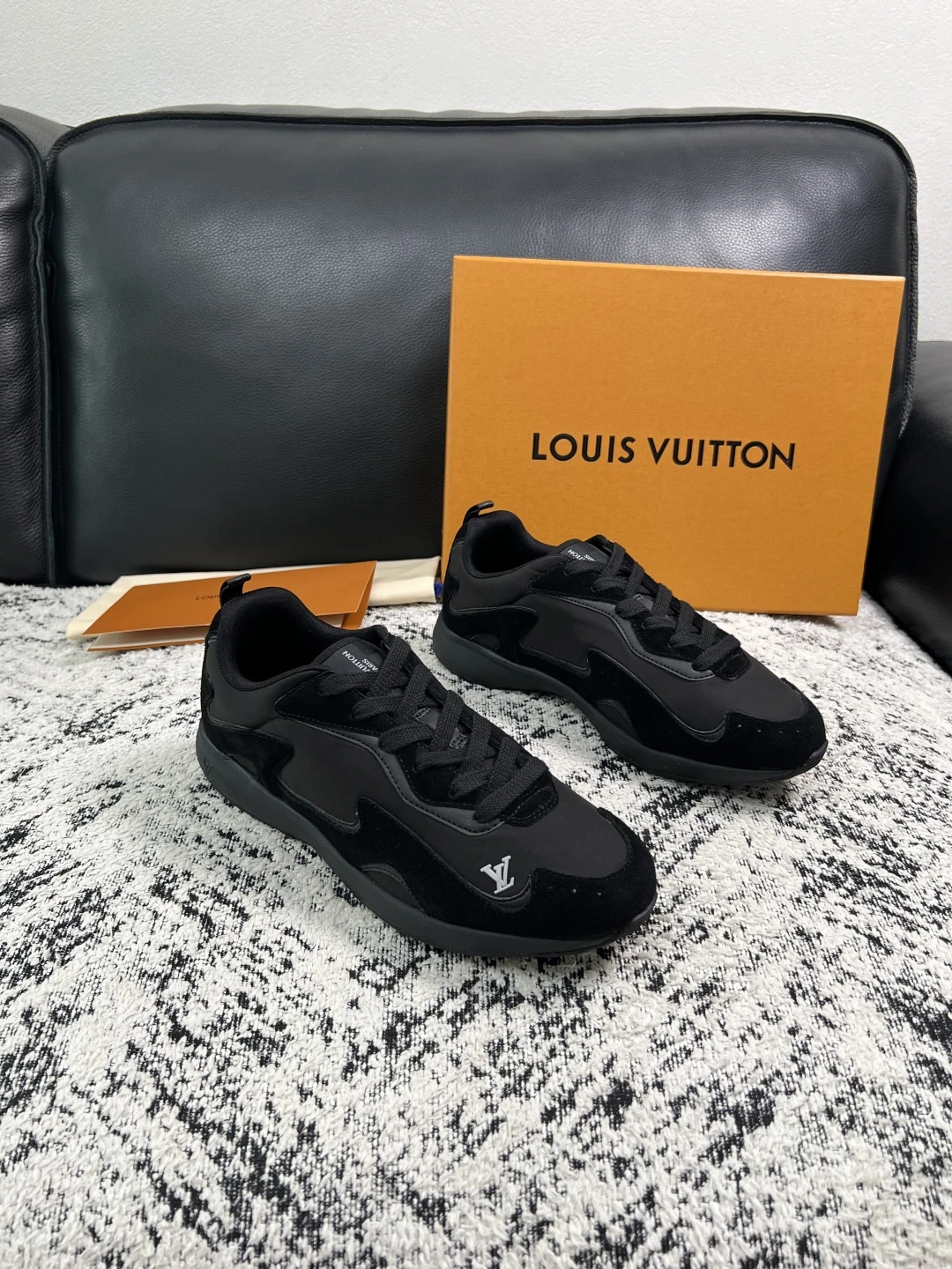 Louis Vuitton Sneakers — 21e065fe