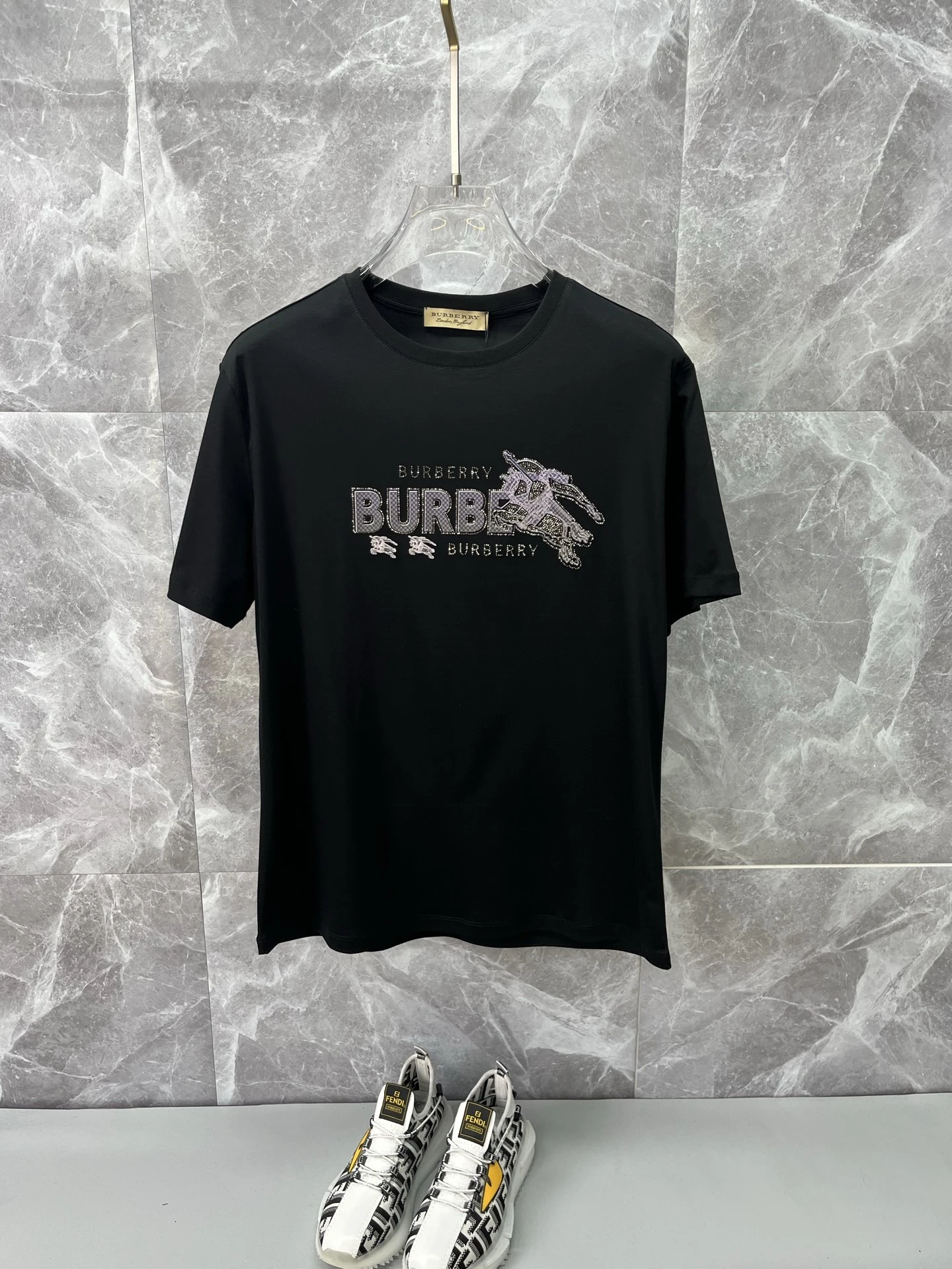 Burberry T-Shirt — 8af9f1b4