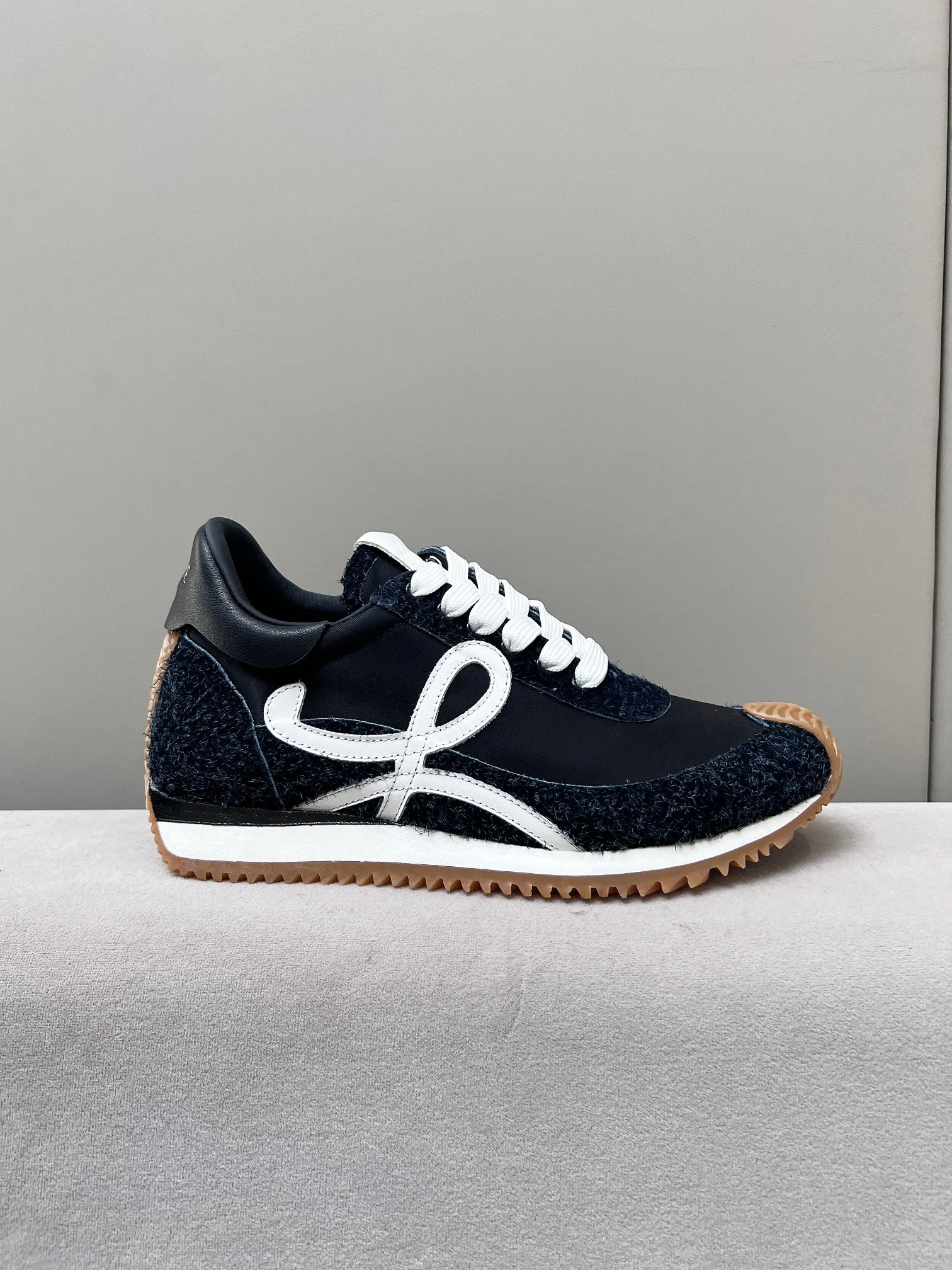 Loewe Sneakers — 4fe2ab52