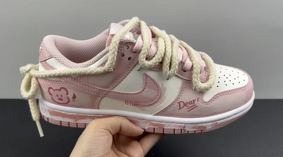 Nike Shoes — e6b3b5a2