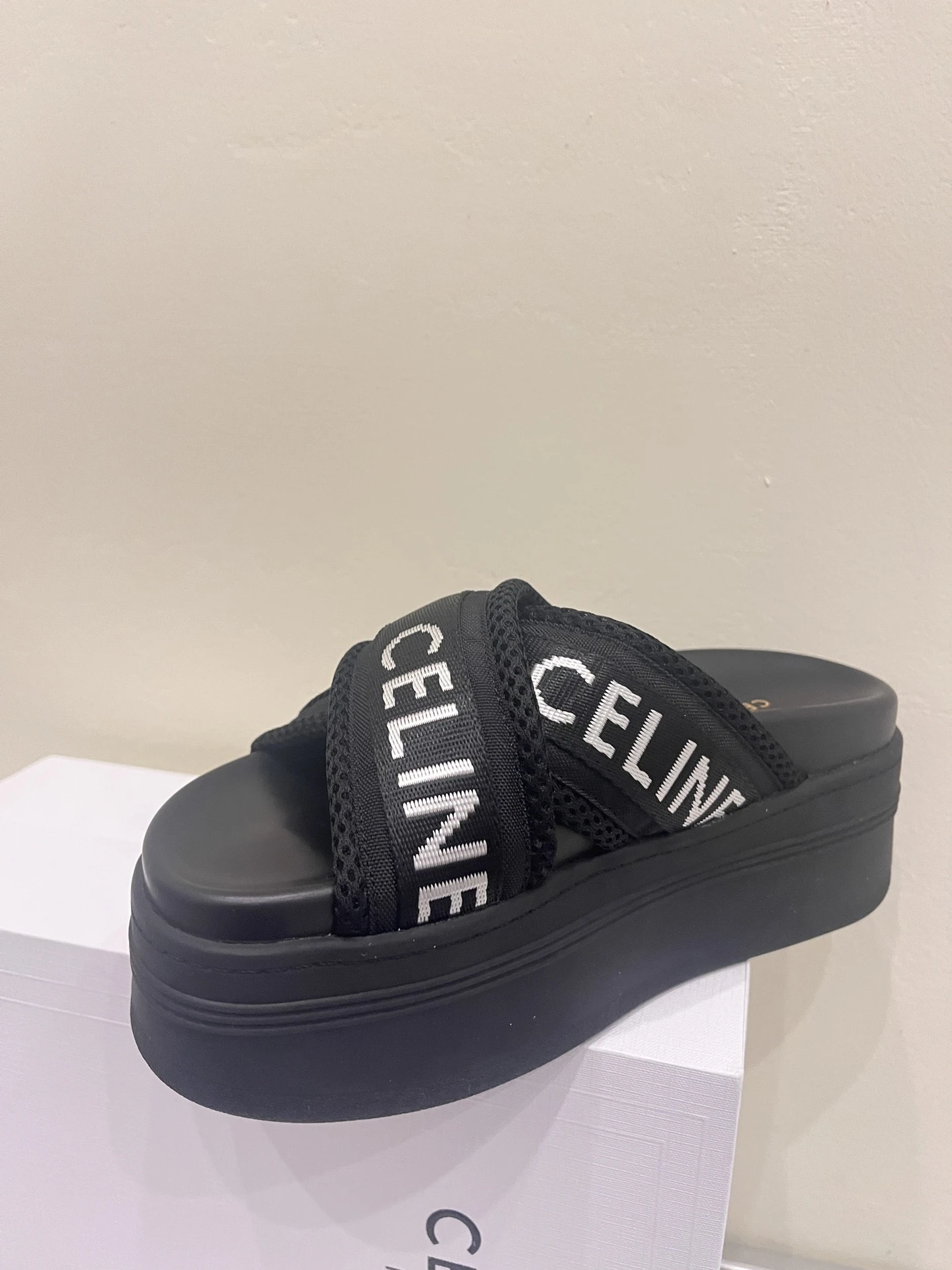 Celine Slippers — ef27bd5d