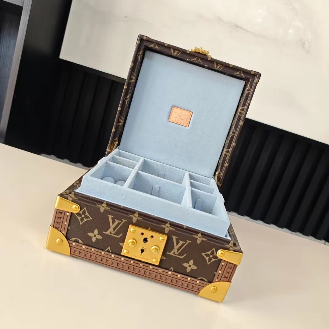 Luggage — 3d864628
