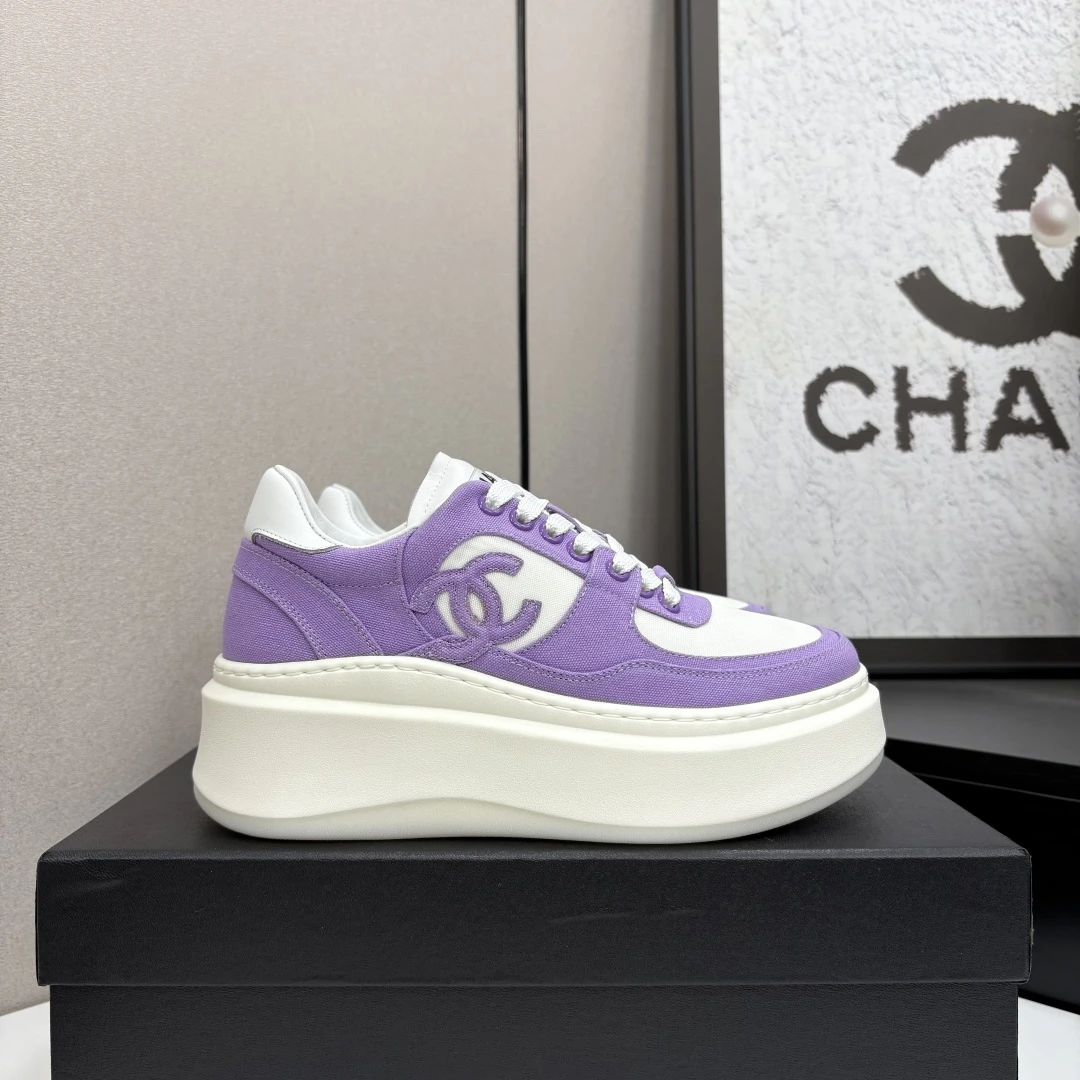Chanel Sneakers — 933add6a