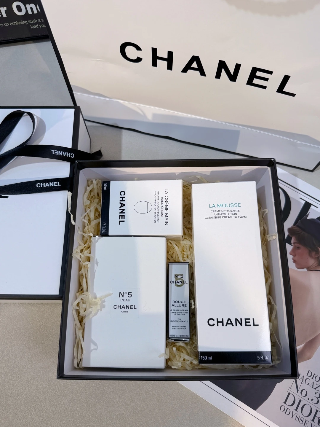 Chanel Fragrance — 2bffffa3