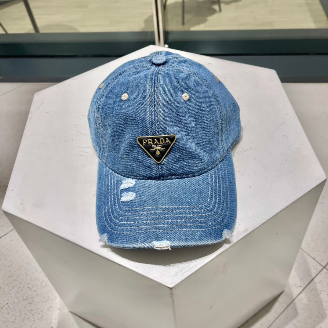 Prada Hat — c3555338