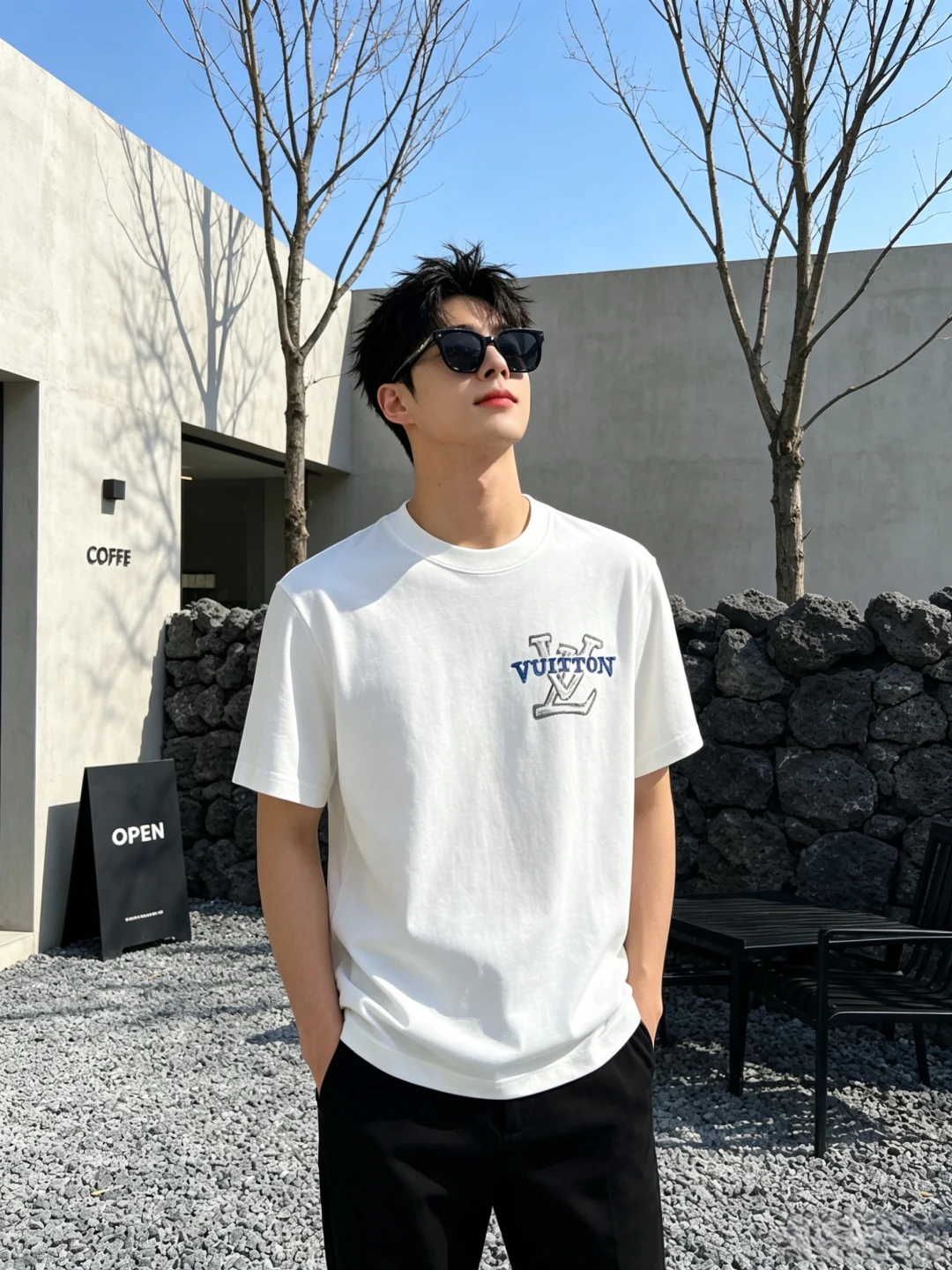 Louis Vuitton T-Shirt — 21ad6a8d