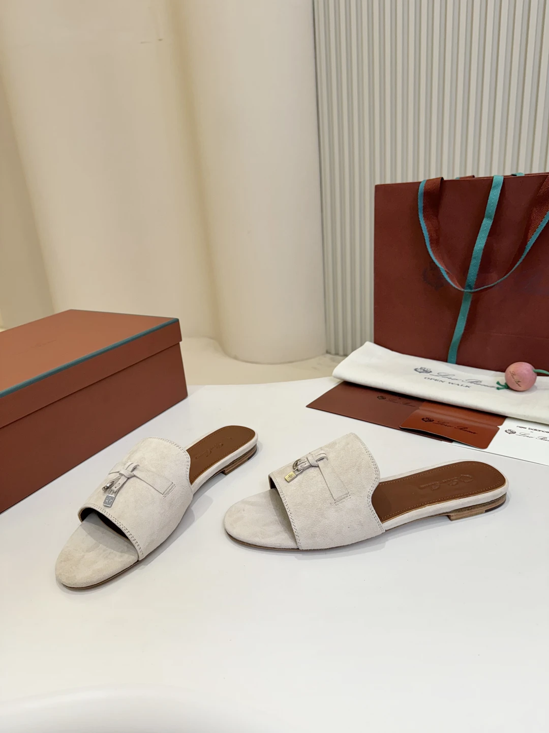 Loro Piana Slippers — f0ed20f1
